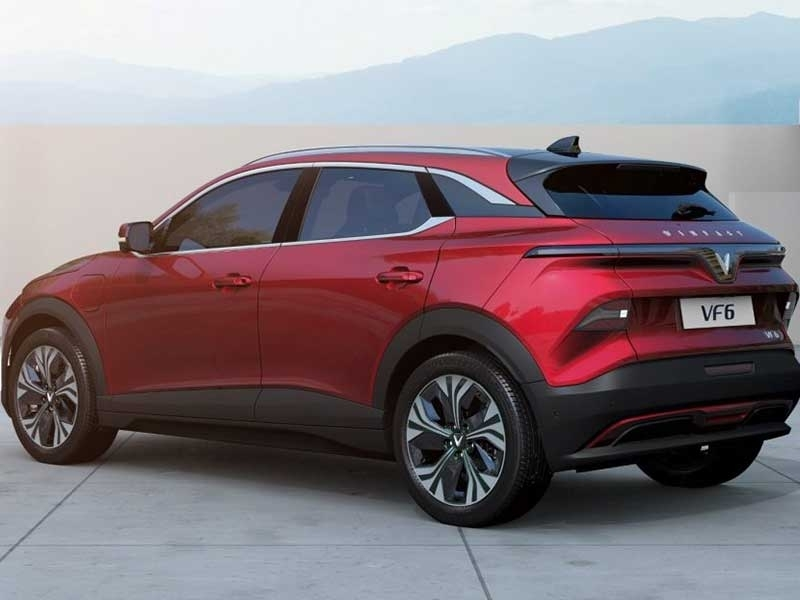 xe-vinfast-vf6-plus-mau-do-1